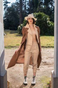 Innocent Παντελόνι με λάστιχο Jogger Μπέζ