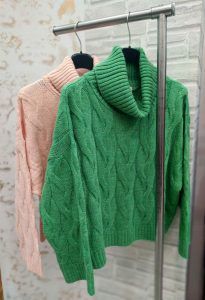 Designer Brands Πλεκτό με κοτσίδες Πράσινο