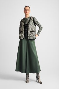 Moutaki 25.06.115 γιλέκο χακί